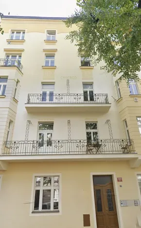 Pronájem bytu 2+kk, Praha - Vršovice, Tolstého, 48 m2