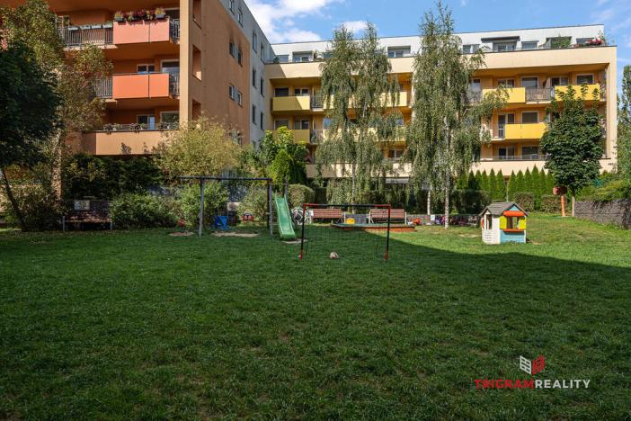 Pronájem bytu 1+kk, Hradec Králové - Třebeš, Ve Stromovce, 41 m2