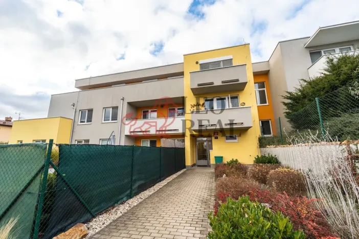 Prodej bytu 3+kk, Praha - Dubeč, Pod Horkami, 74 m2