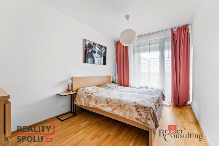 Pronájem bytu 2+kk, Praha - Holešovice, Argentinská, 69 m2