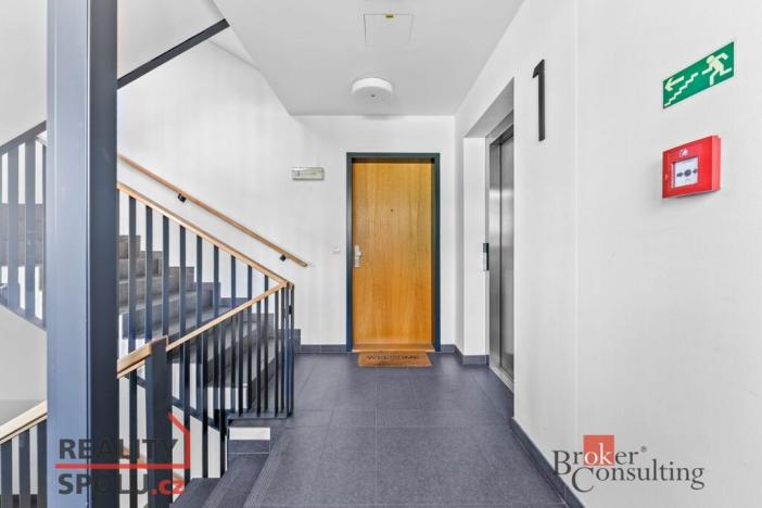 Pronájem bytu 2+kk, Praha - Holešovice, Argentinská, 69 m2