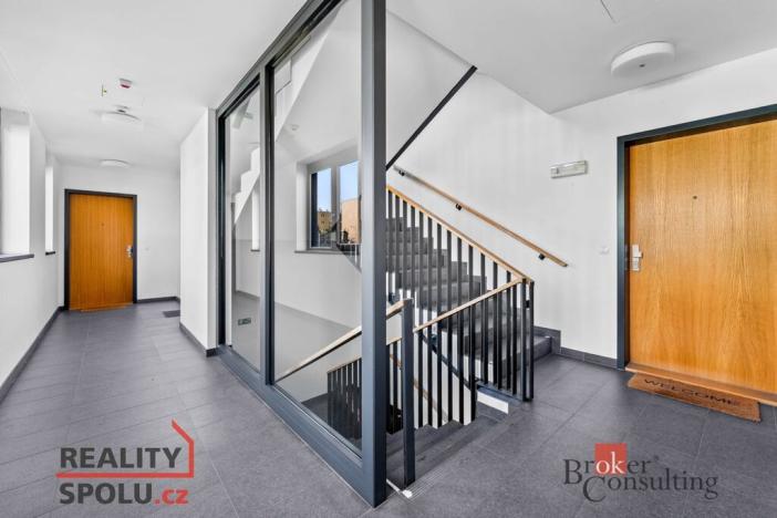 Pronájem bytu 2+kk, Praha - Holešovice, Argentinská, 69 m2