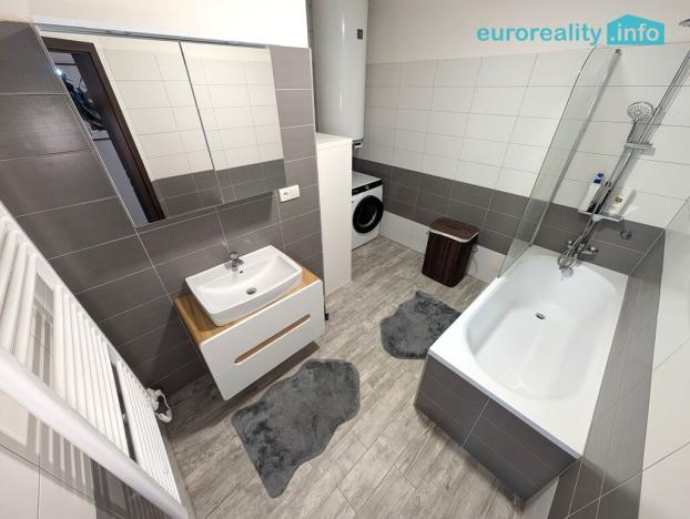 Pronájem bytu 4+kk, Vochov, 81 m2