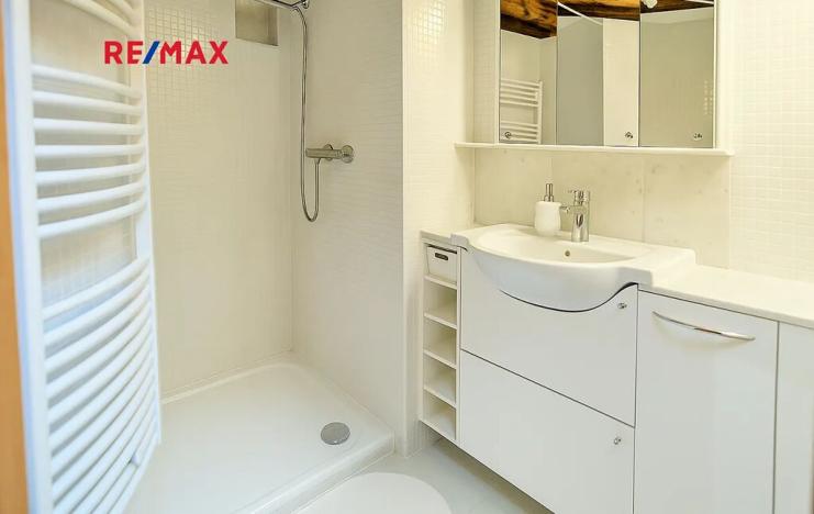 Pronájem bytu 2+kk, Praha - Malá Strana, Sněmovní, 80 m2