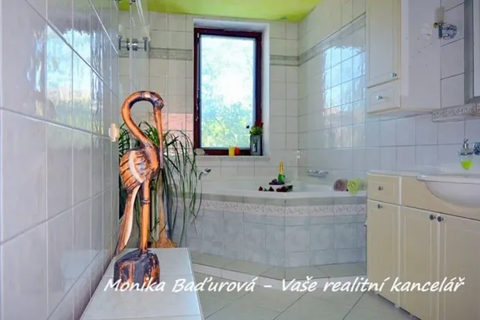 Prodej kanceláře, Fryšták, Souhrady, 788 m2