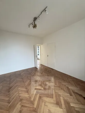 Pronájem bytu 3+1, Praha - Hlubočepy, Nad pomníkem, 120 m2