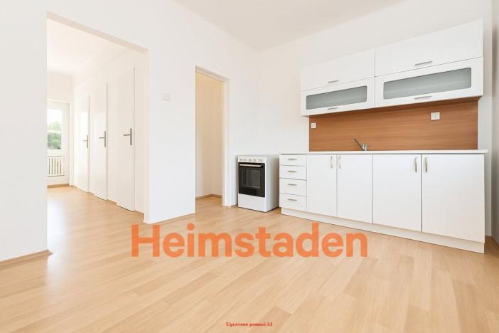 Pronájem bytu 2+1, Karviná - Nové Město, tř. Osvobození, 56 m2