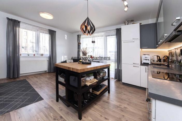 Prodej bytu 2+kk, Horoměřice, T. G. Masaryka, 53 m2