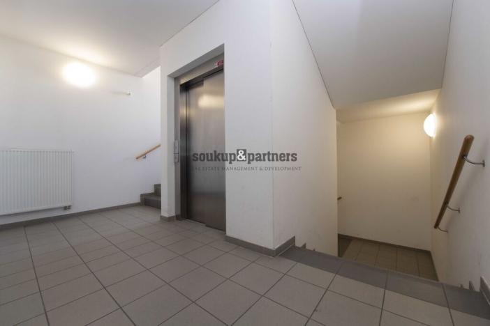 Prodej bytu 2+kk, Horoměřice, T. G. Masaryka, 53 m2