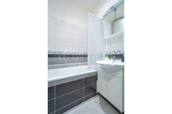 Pronájem bytu 2+kk, Praha - Libeň, U libeňského pivovaru, 49 m2