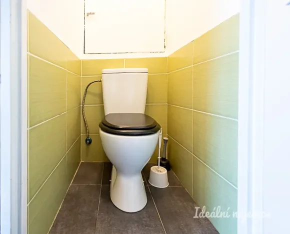 Pronájem bytu 1+kk, Praha - Záběhlice, Topolová, 30 m2