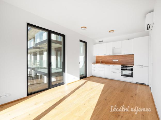 Pronájem bytu 2+kk, Praha - Modřany, Československého exilu, 50 m2