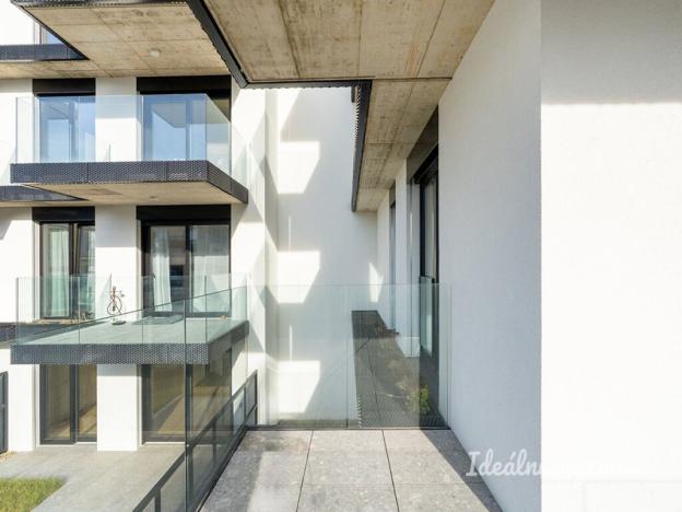 Pronájem bytu 2+kk, Praha - Modřany, Československého exilu, 50 m2