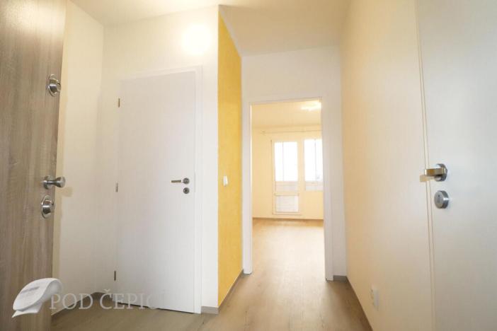 Pronájem bytu 1+kk, Brno - Starý Lískovec, Dunajská, 33 m2