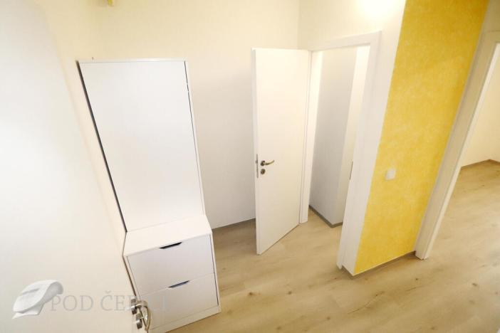 Pronájem bytu 1+kk, Brno - Starý Lískovec, Dunajská, 33 m2