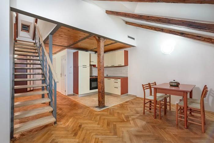 Prodej bytu 2+kk, Praha - Smíchov, Plzeňská, 63 m2