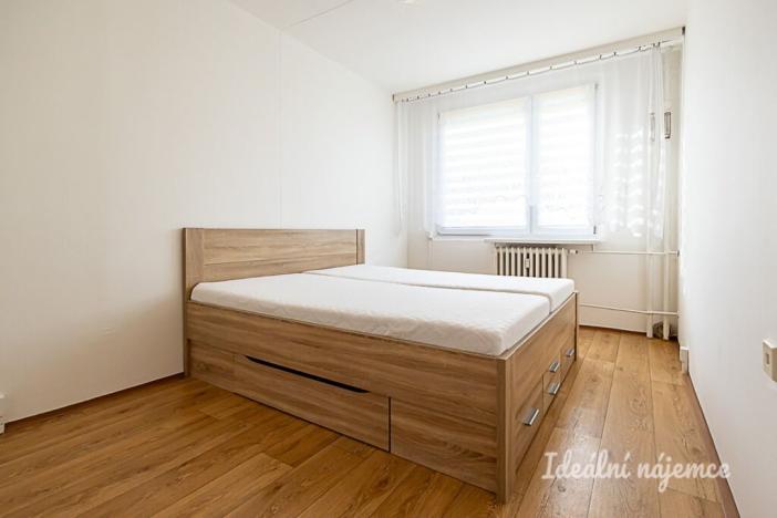 Pronájem bytu 2+kk, Praha - Kobylisy, Šiškova, 45 m2