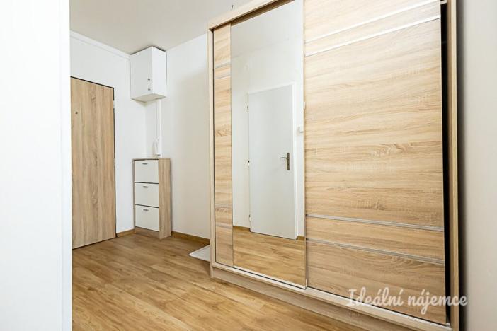 Pronájem bytu 2+kk, Praha - Kobylisy, Šiškova, 45 m2