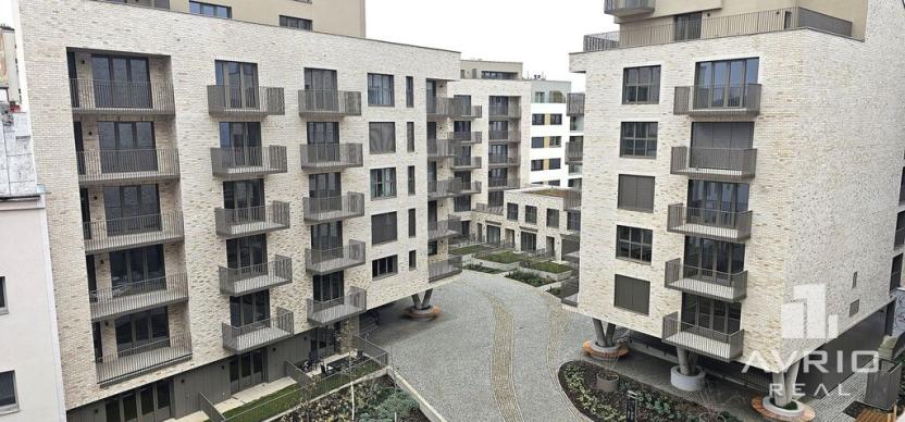 Pronájem bytu 2+kk, Brno, Bratislavská, 50 m2