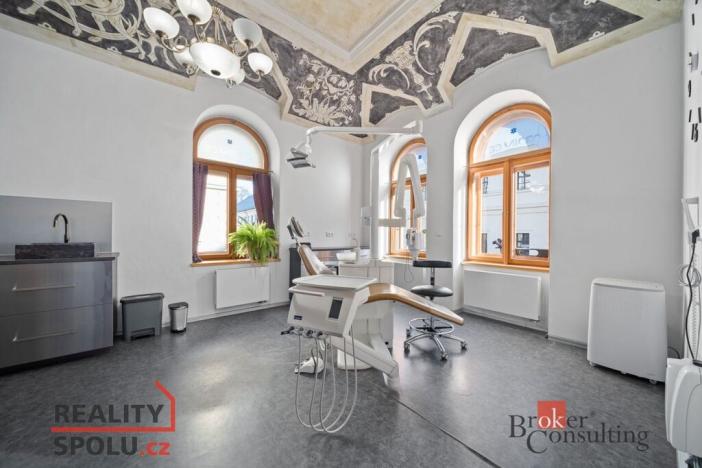 Prodej ordinace, Hradec Králové, Komenského, 134 m2