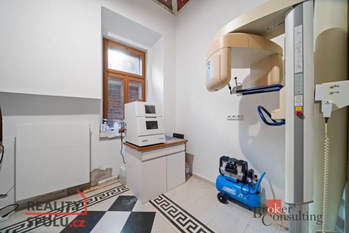Prodej ordinace, Hradec Králové, Komenského, 134 m2