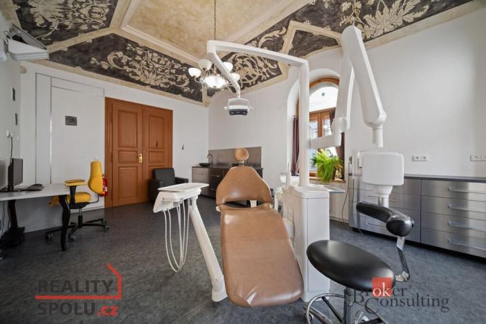 Prodej ordinace, Hradec Králové, Komenského, 134 m2