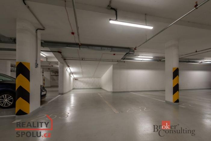 Pronájem bytu 2+kk, Praha - Vysočany, Smržových, 51 m2