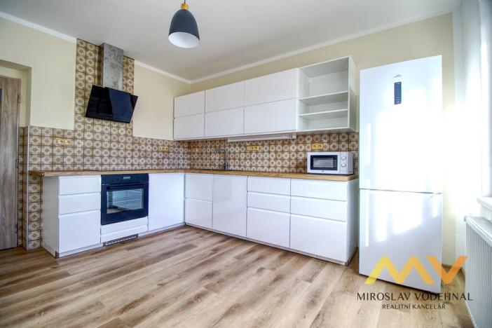 Pronájem rodinného domu, Hradec Králové - Třebeš, Na Jezírkách, 150 m2