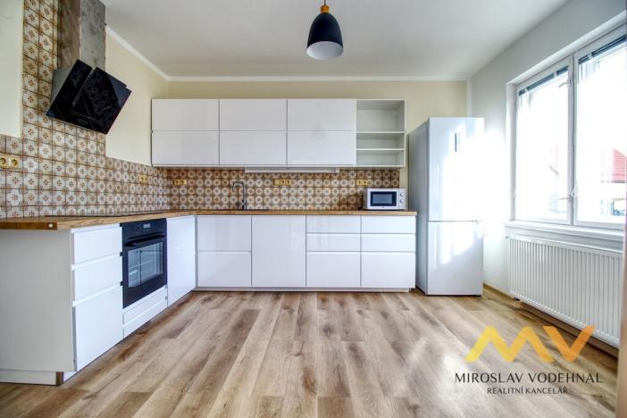 Pronájem rodinného domu, Hradec Králové - Třebeš, Na Jezírkách, 150 m2