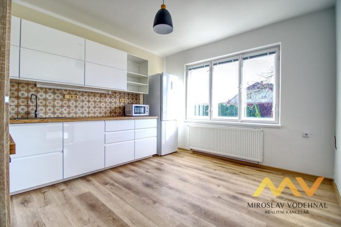 Pronájem rodinného domu, Hradec Králové - Třebeš, Na Jezírkách, 150 m2