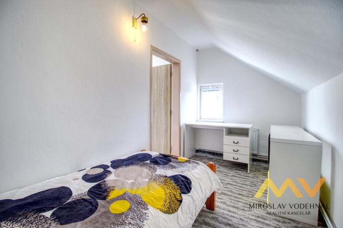 Pronájem rodinného domu, Hradec Králové - Třebeš, Na Jezírkách, 150 m2