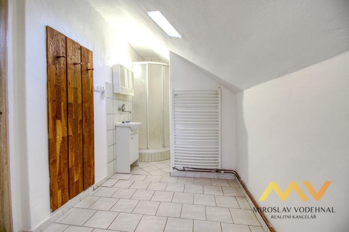 Pronájem rodinného domu, Hradec Králové - Třebeš, Na Jezírkách, 150 m2