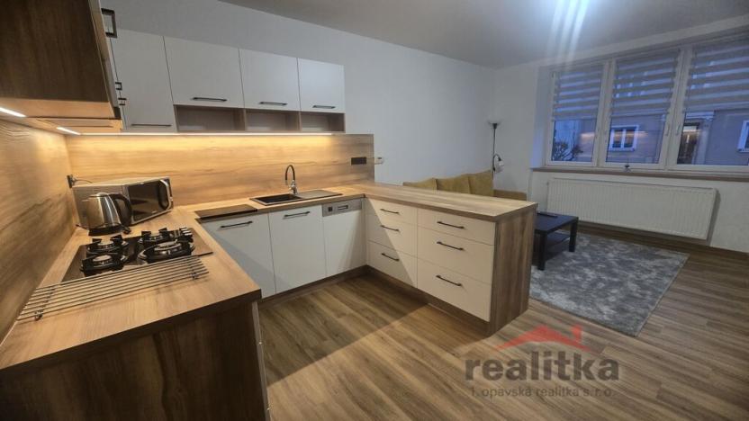 Pronájem bytu 2+kk, Opava, Pekařská, 47 m2