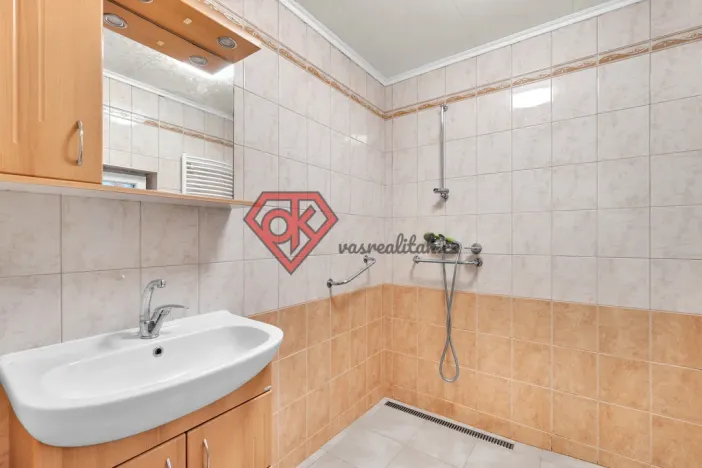 Prodej rodinného domu, Borohrádek, Čapkova, 184 m2