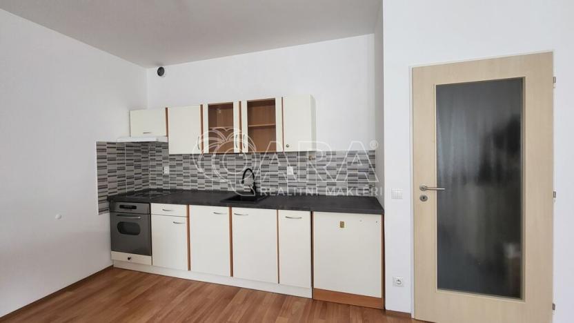 Prodej bytu 1+kk, Milovice - Mladá, Armádní, 29 m2