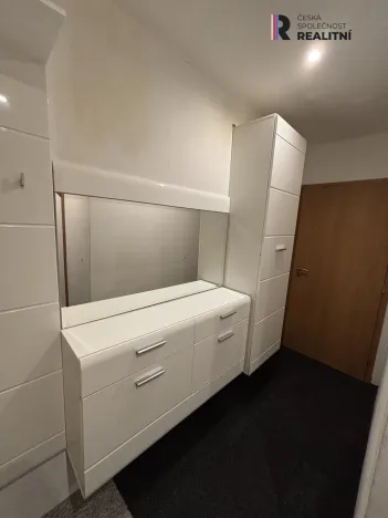 Pronájem bytu 2+kk, Sokolov, Křížová, 40 m2