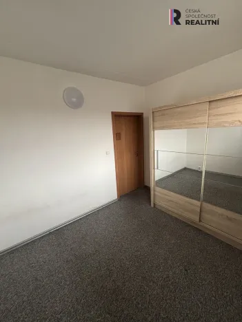 Pronájem bytu 2+kk, Sokolov, Křížová, 40 m2