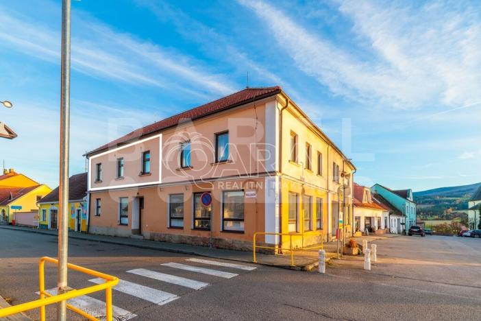 Prodej bytu 3+1, Křemže, Náměstí, 69 m2