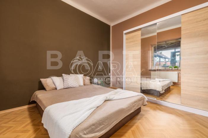 Prodej bytu 3+1, Křemže, Náměstí, 69 m2