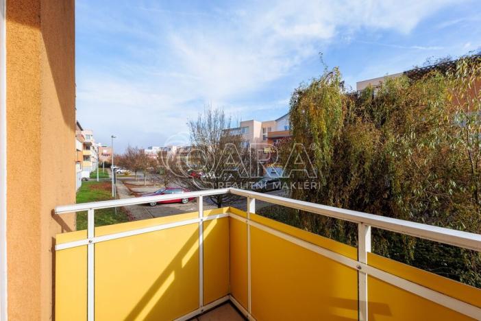 Pronájem bytu 1+kk, Praha - Kyje, Sicherova, 38 m2