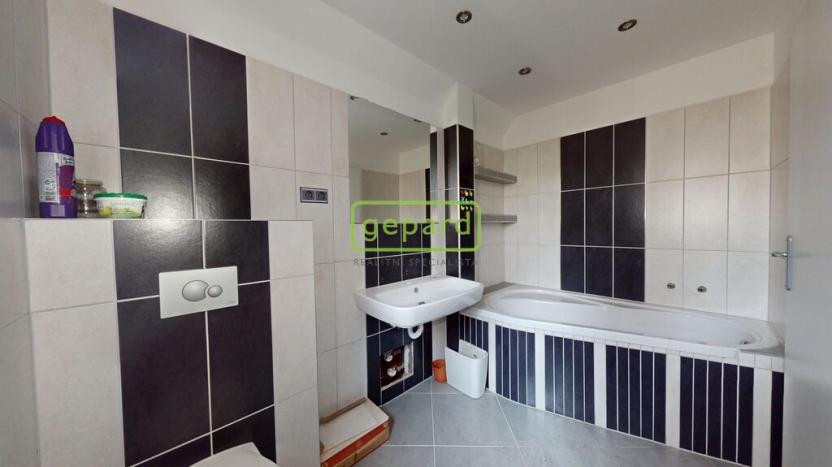 Prodej bytu 2+1, Horní Slavkov, Dlouhá, 57 m2