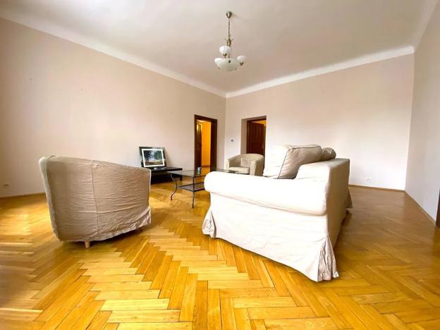 Pronájem bytu 3+1, Praha - Malá Strana, Malostranské náměstí, 113 m2