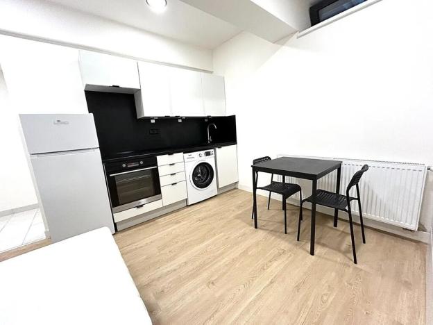 Pronájem bytu 1+kk, Praha - Vysočany, Poděbradská, 25 m2