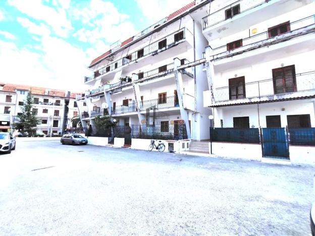 Prodej bytu 3+kk, Scalea, Itálie, 50 m2