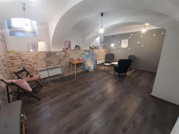 Pronájem obchodního prostoru, Plzeň, sady 5. května, 34 m2