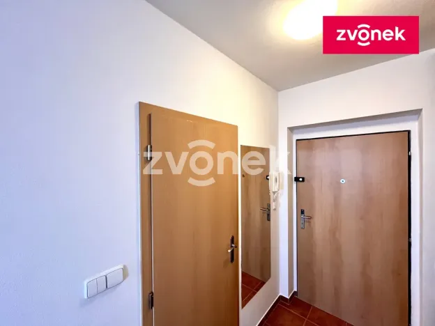 Pronájem bytu 1+kk, Zlín, Voženílkova, 30 m2