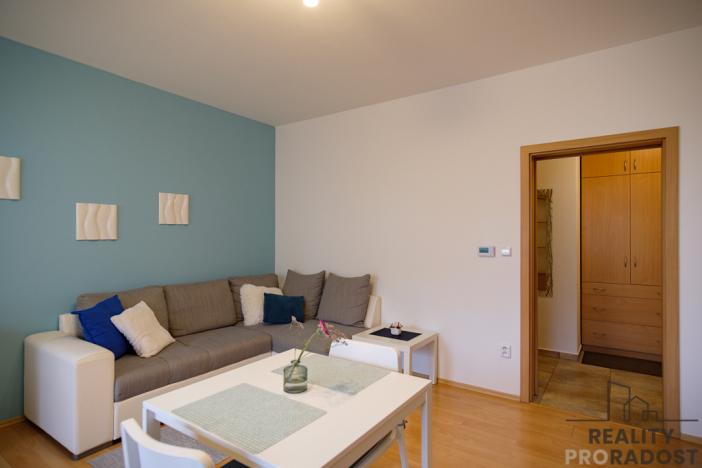 Pronájem bytu 2+kk, Olomouc, Novosadský dvůr, 51 m2
