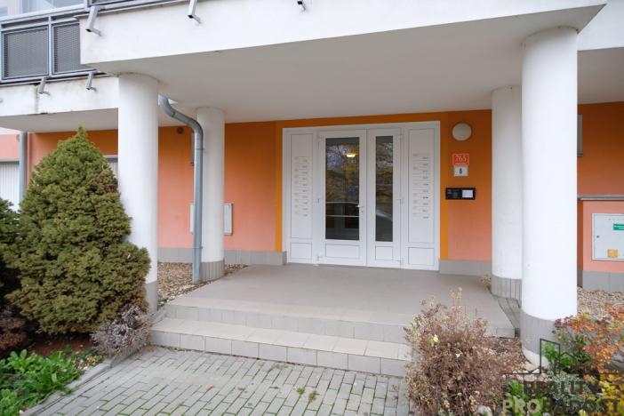 Pronájem bytu 2+kk, Olomouc, Novosadský dvůr, 51 m2