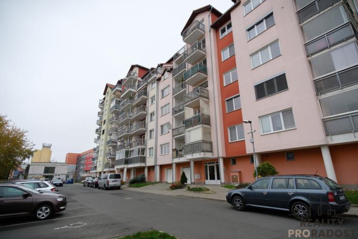 Pronájem bytu 2+kk, Olomouc, Novosadský dvůr, 51 m2