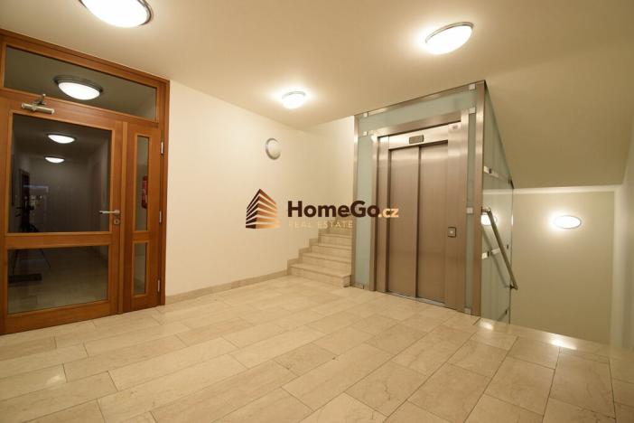 Pronájem bytu 2+kk, Praha - Vysočany, Rubeška, 45 m2